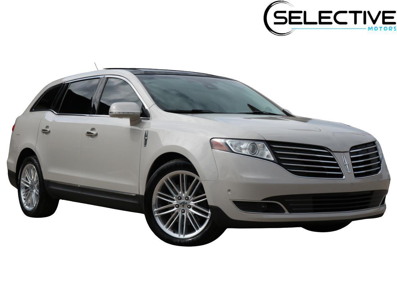 2019 Lincoln MKT 3.5 Reserve AWD's photo