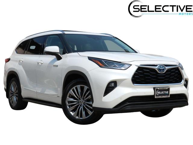 White 2021 Toyota Highlander Hybrid SUV / Crossover All-Wheel Drive Continuously Variable Transmission