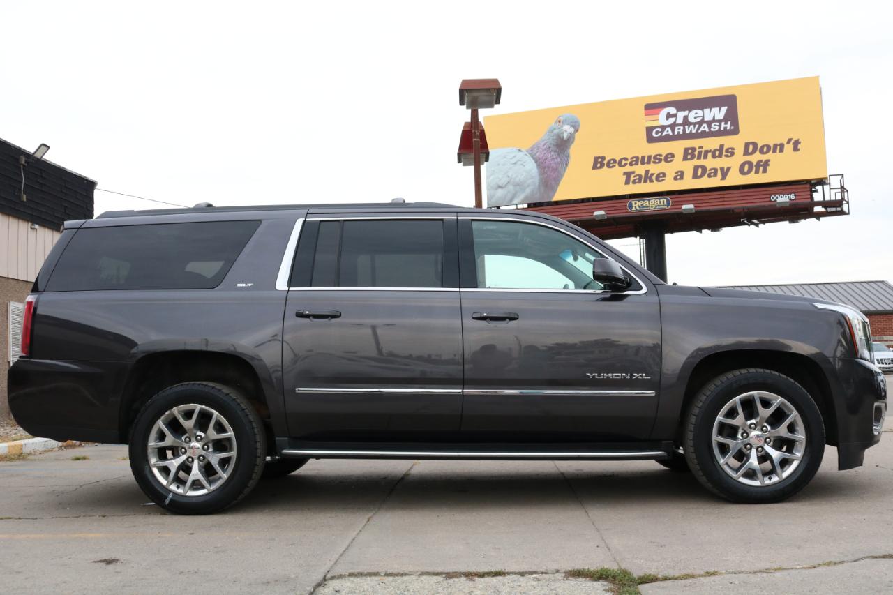 GMC Yukon XL photo 8