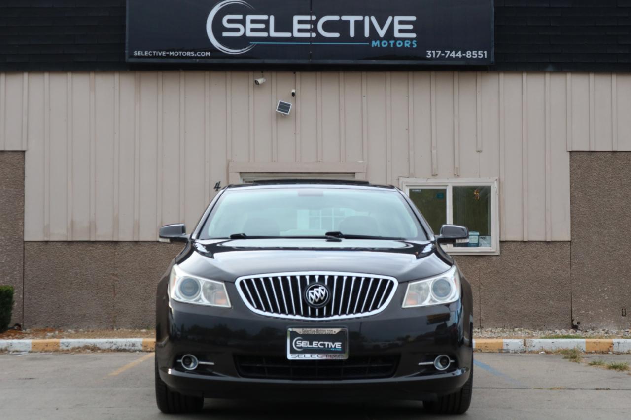 Buick LaCrosse photo 2