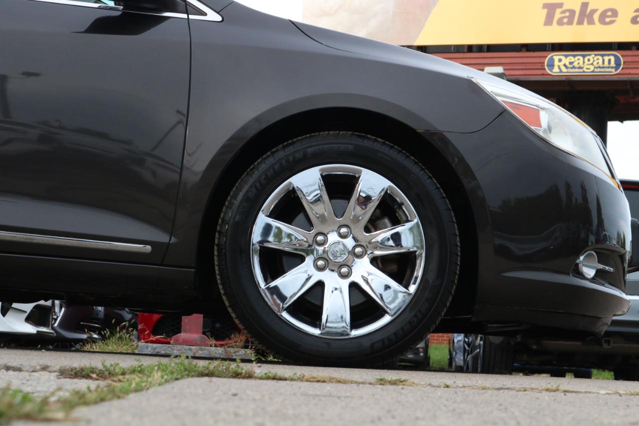 Buick LaCrosse photo 5