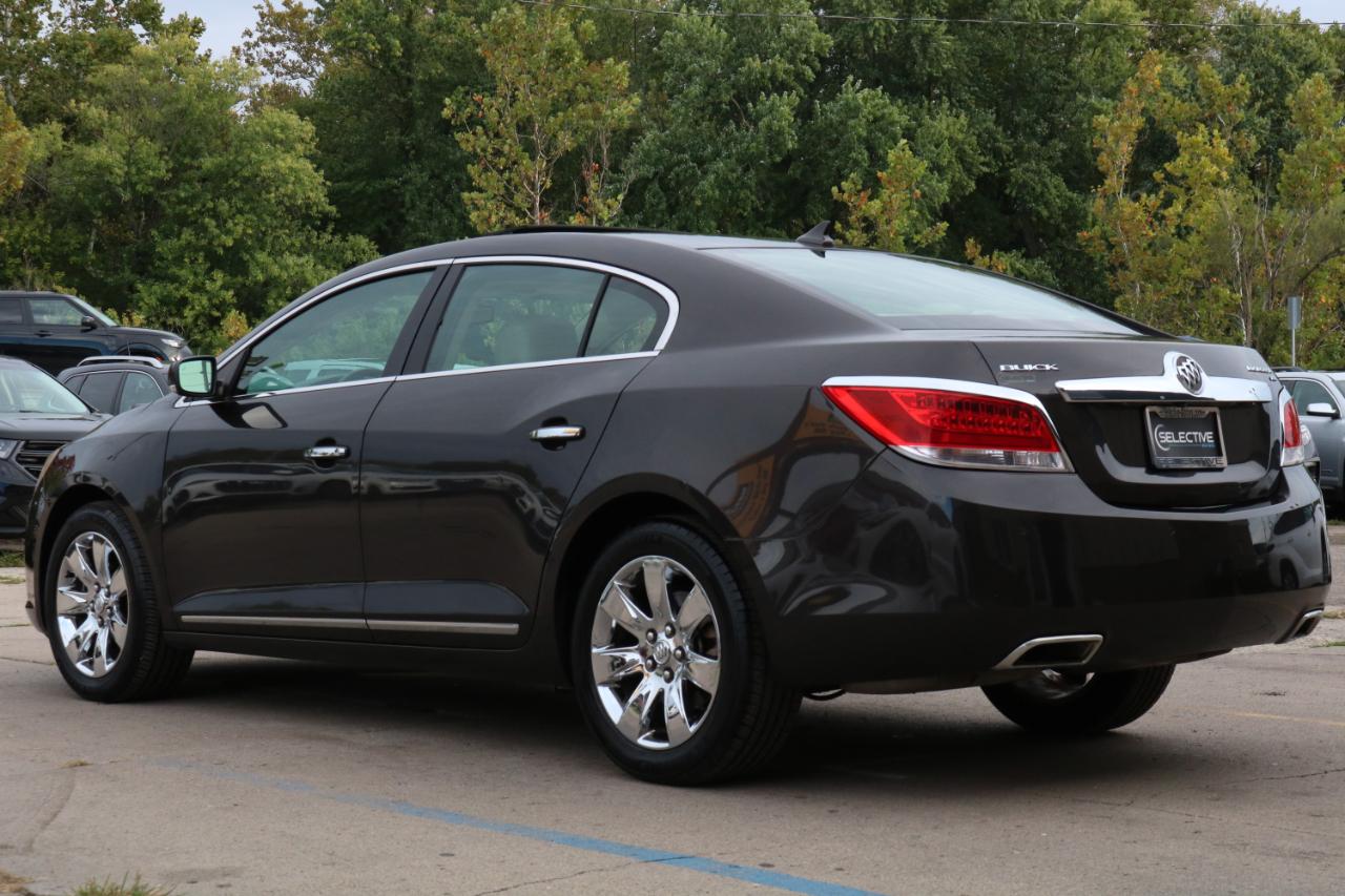 Buick LaCrosse photo 12