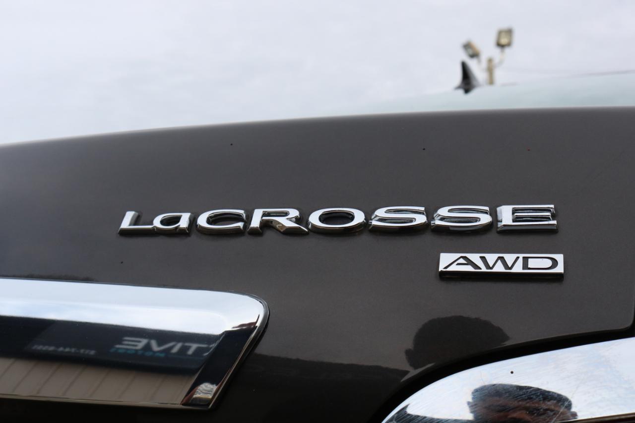 Buick LaCrosse photo 13