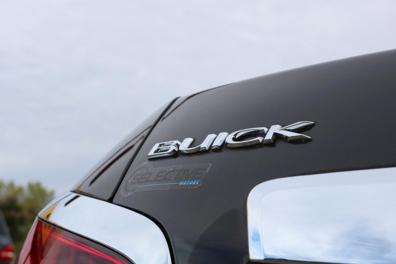 Buick LaCrosse photo 15