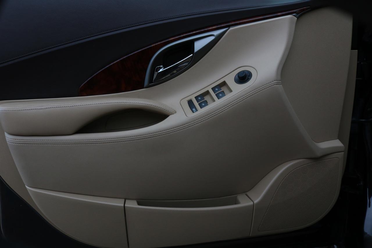 Buick LaCrosse photo 18