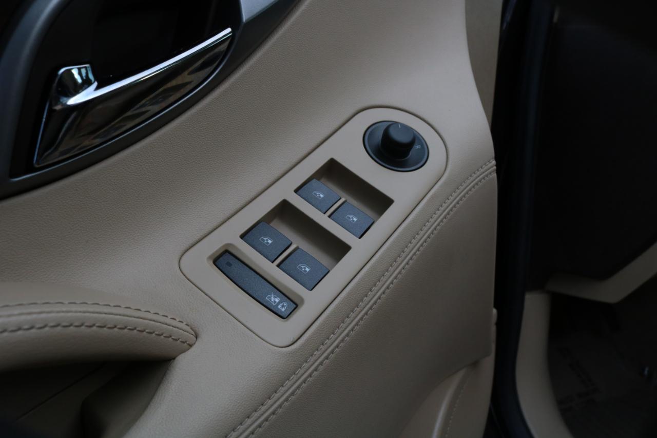 Buick LaCrosse photo 19