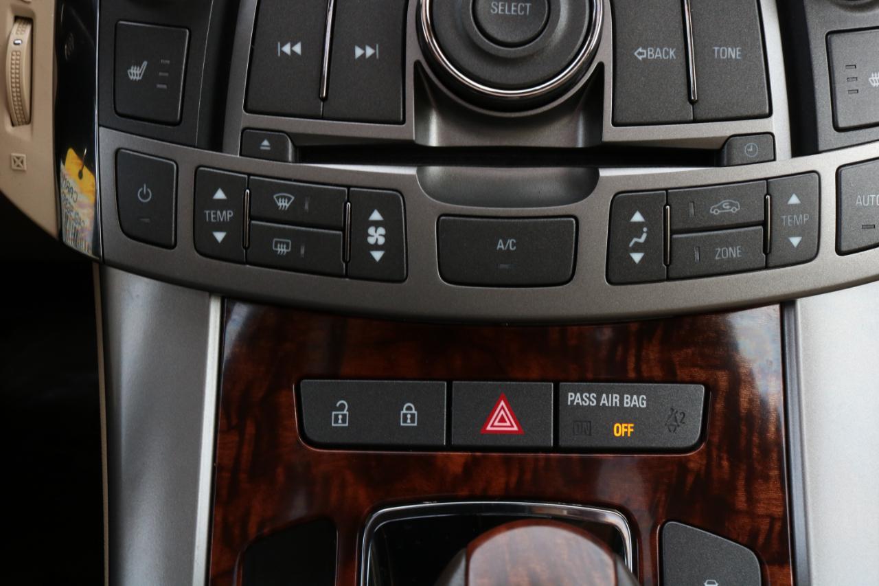 Buick LaCrosse photo 30