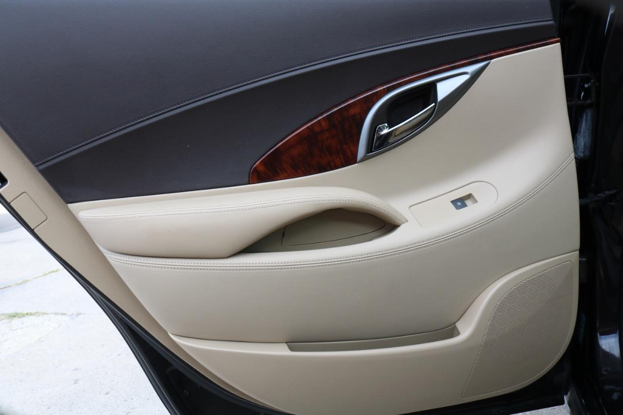 Buick LaCrosse photo 34