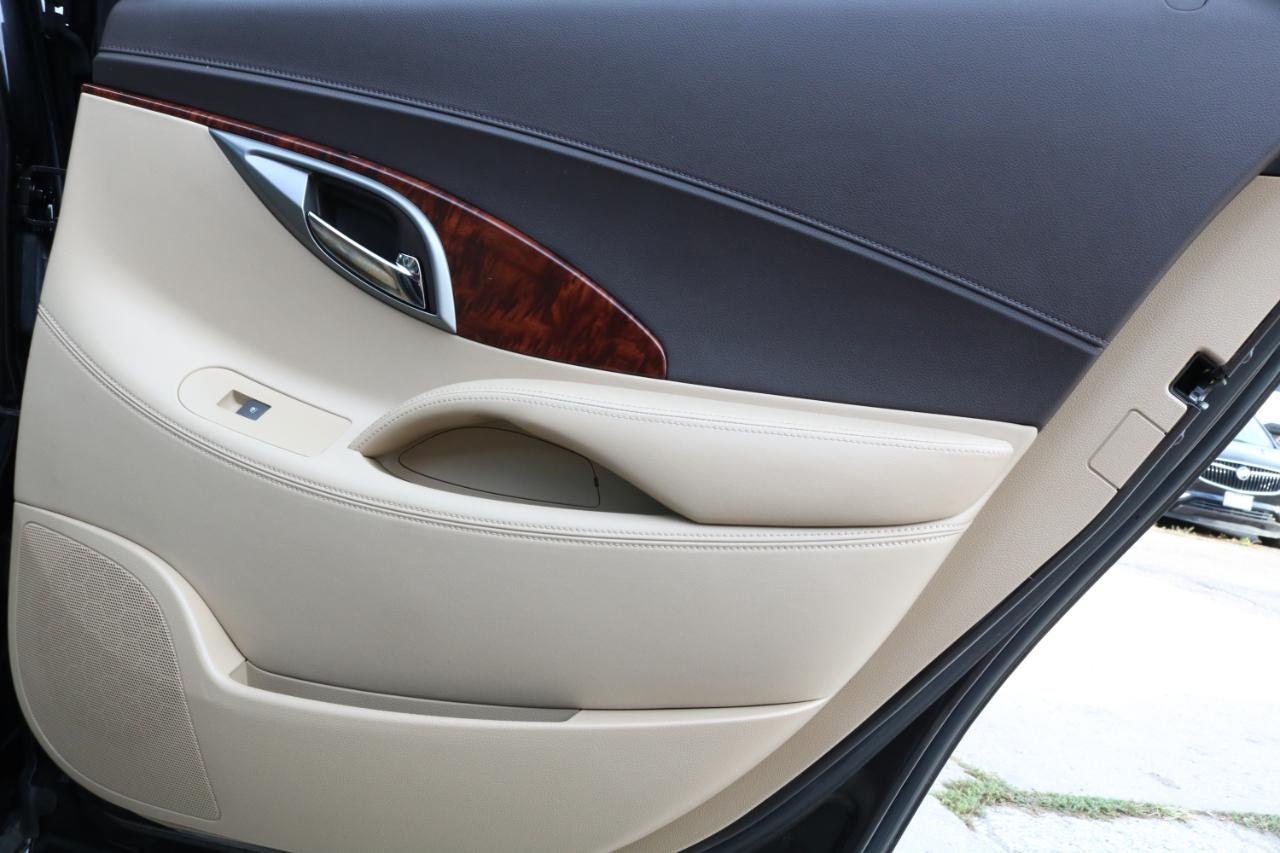 Buick LaCrosse photo 38