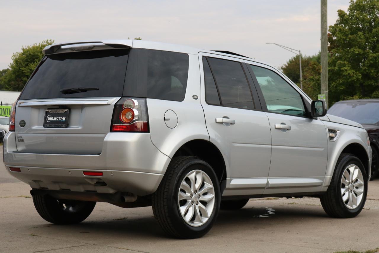 Land Rover LR2 photo 6