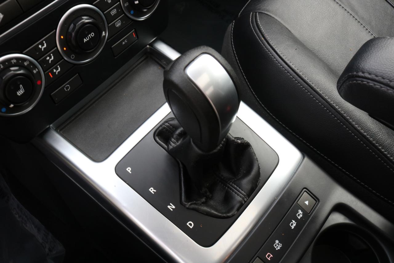 Land Rover LR2 photo 27