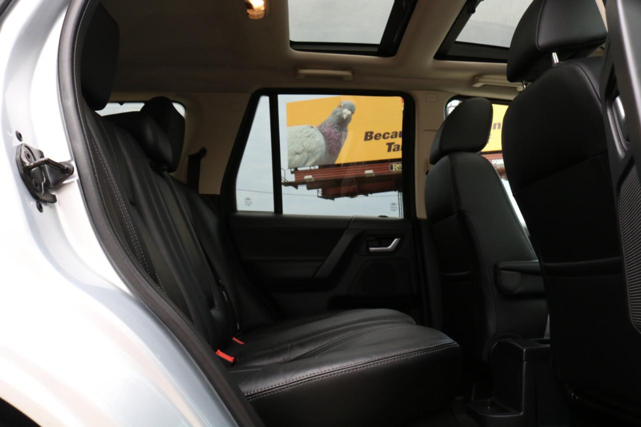 Land Rover LR2 photo 35