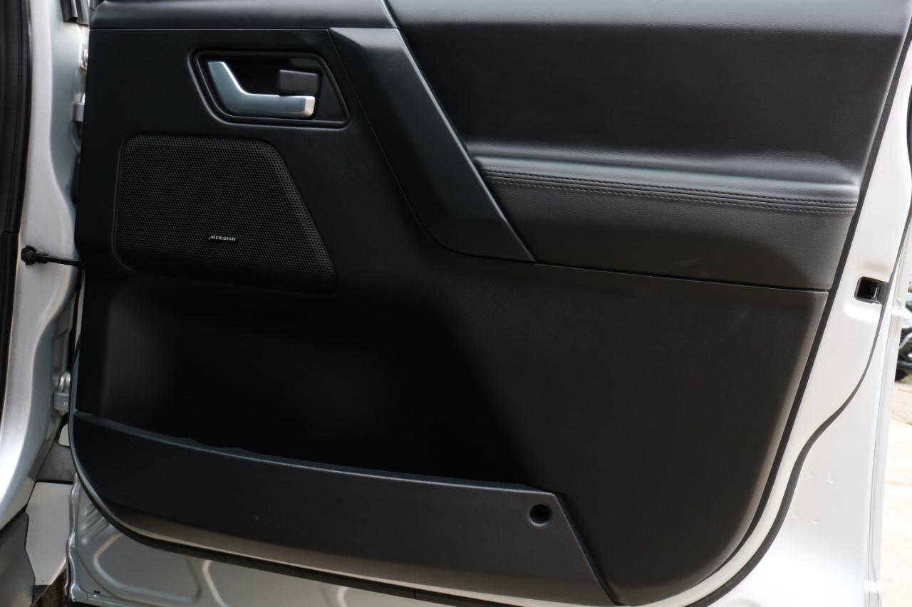 Land Rover LR2 photo 37