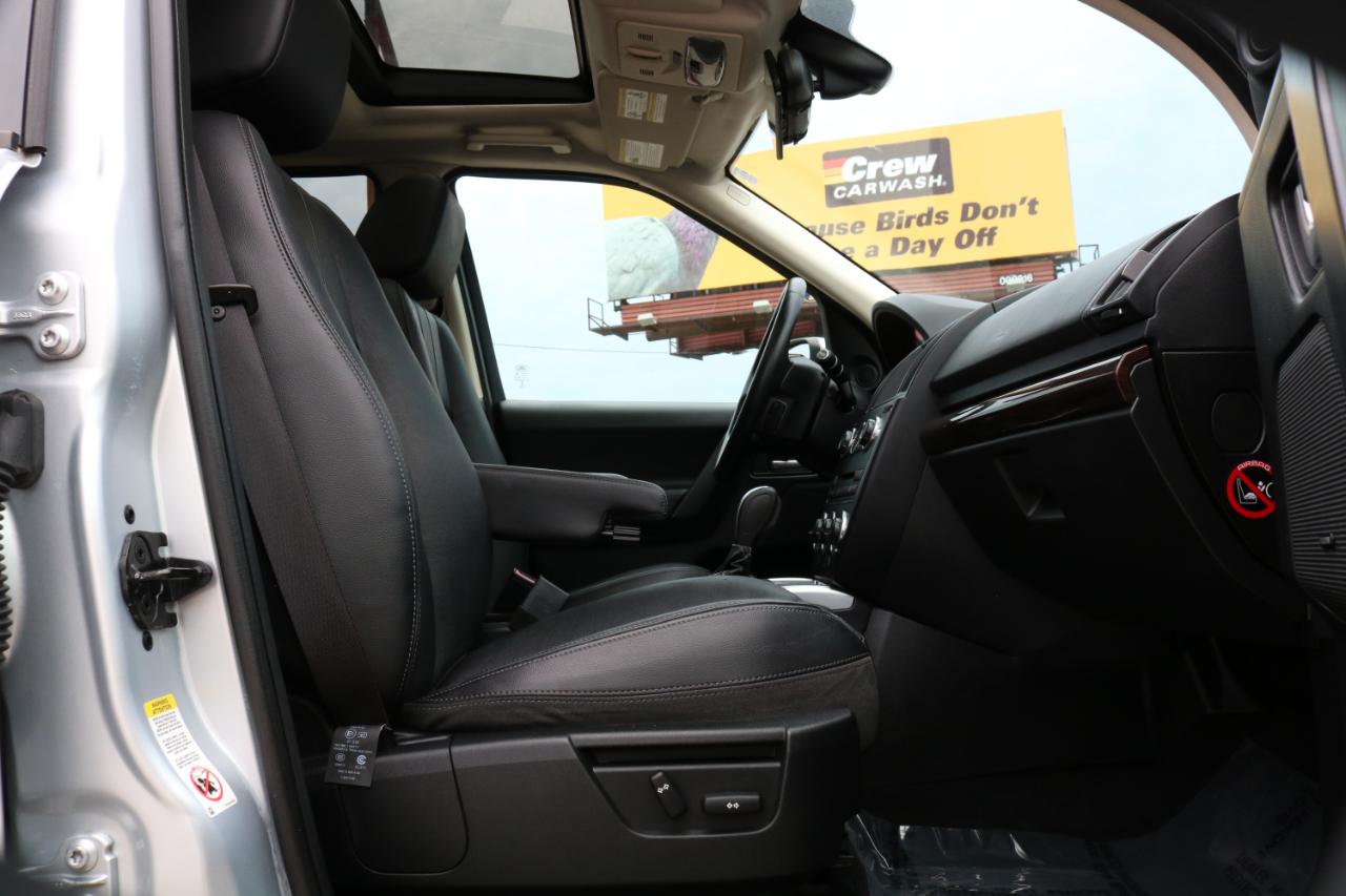 Land Rover LR2 photo 38