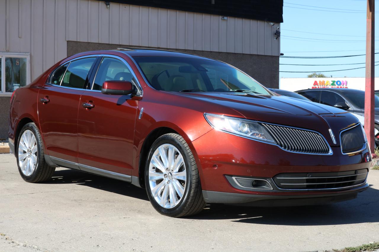 Lincoln MKS photo 4