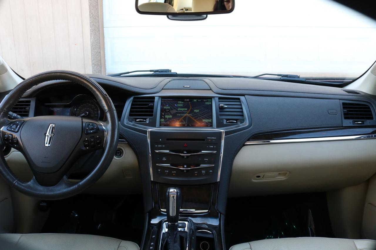 Lincoln MKS photo 38