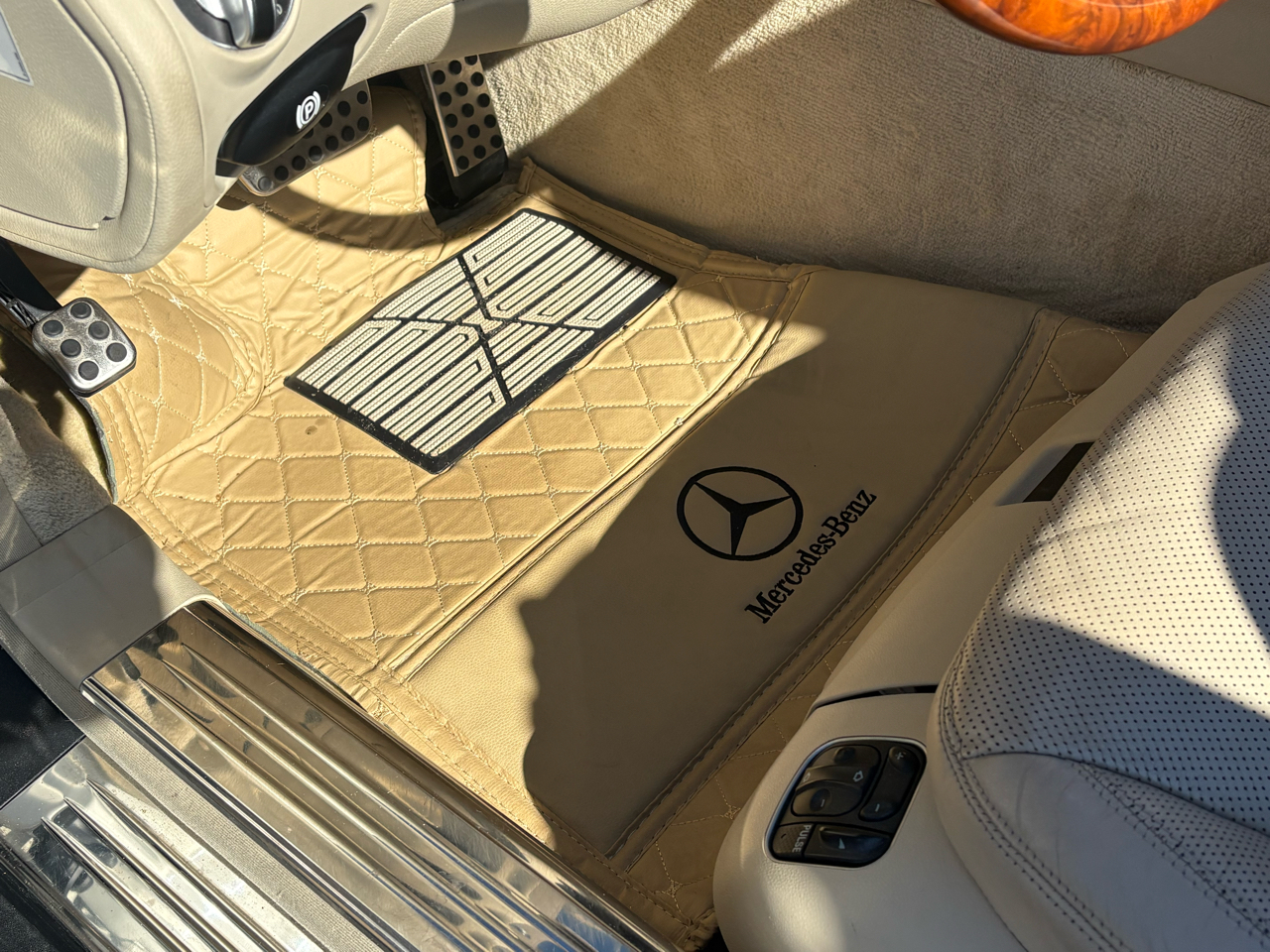 Mercedes-Benz SL-Class SL550 2009