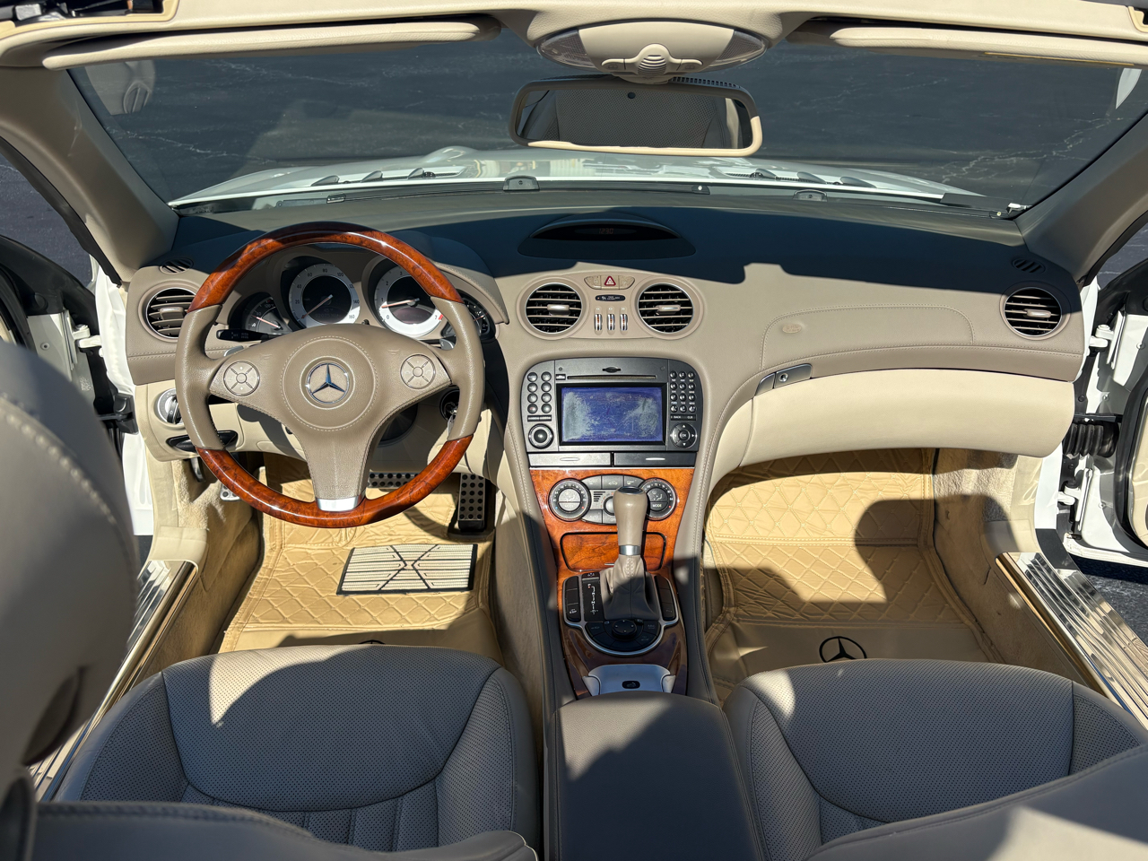 Mercedes-Benz SL-Class SL550 2009