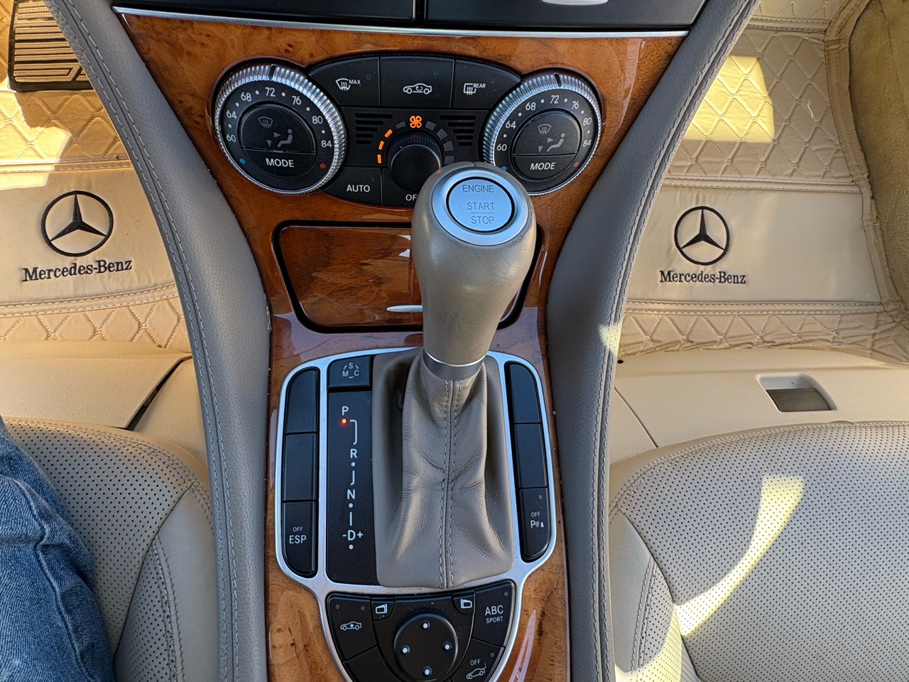 Mercedes-Benz SL-Class SL550 2009