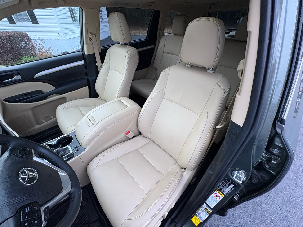 Toyota Highlander XLE FWD V6 2019
