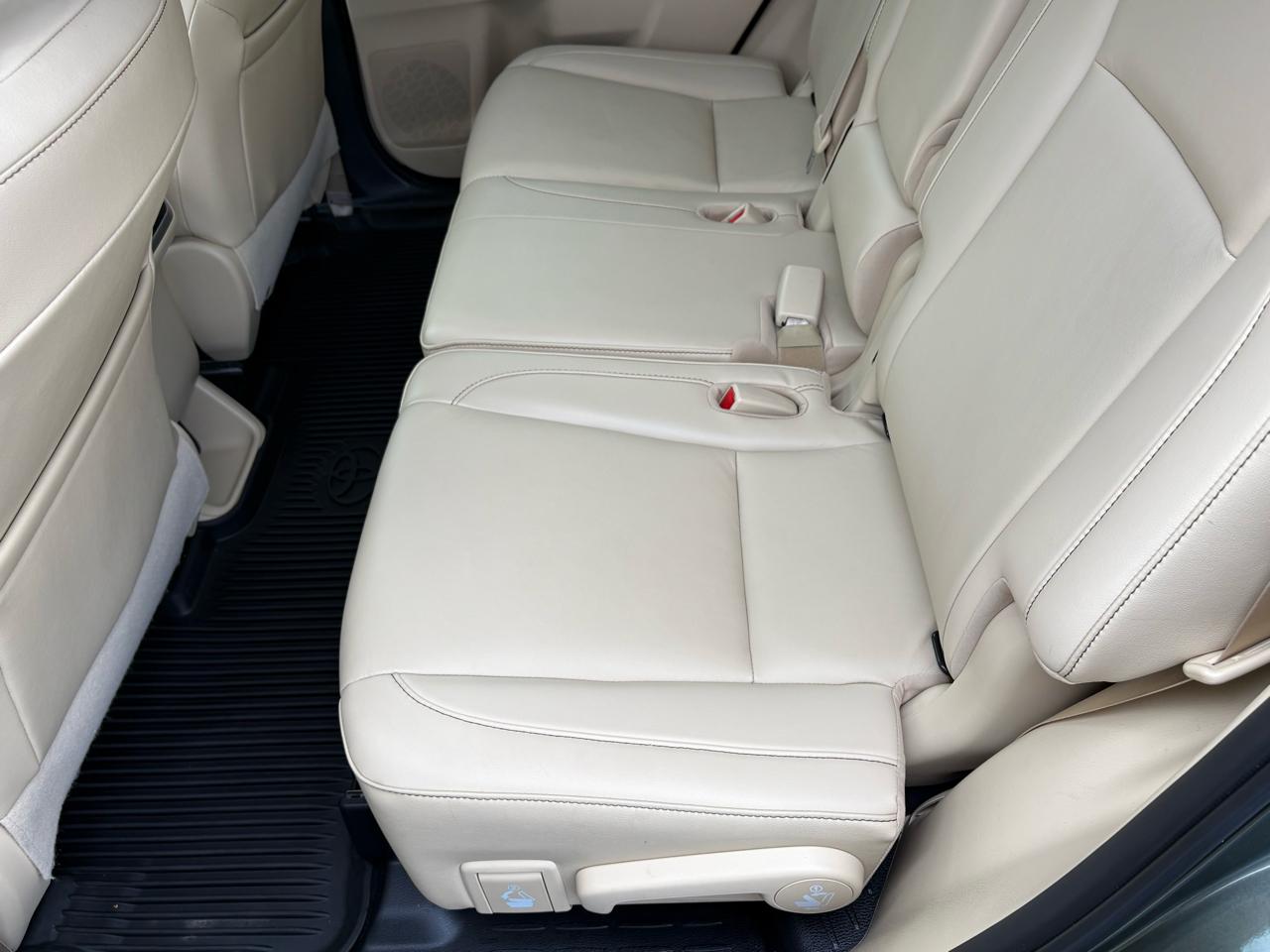 Toyota Highlander XLE FWD V6 2019