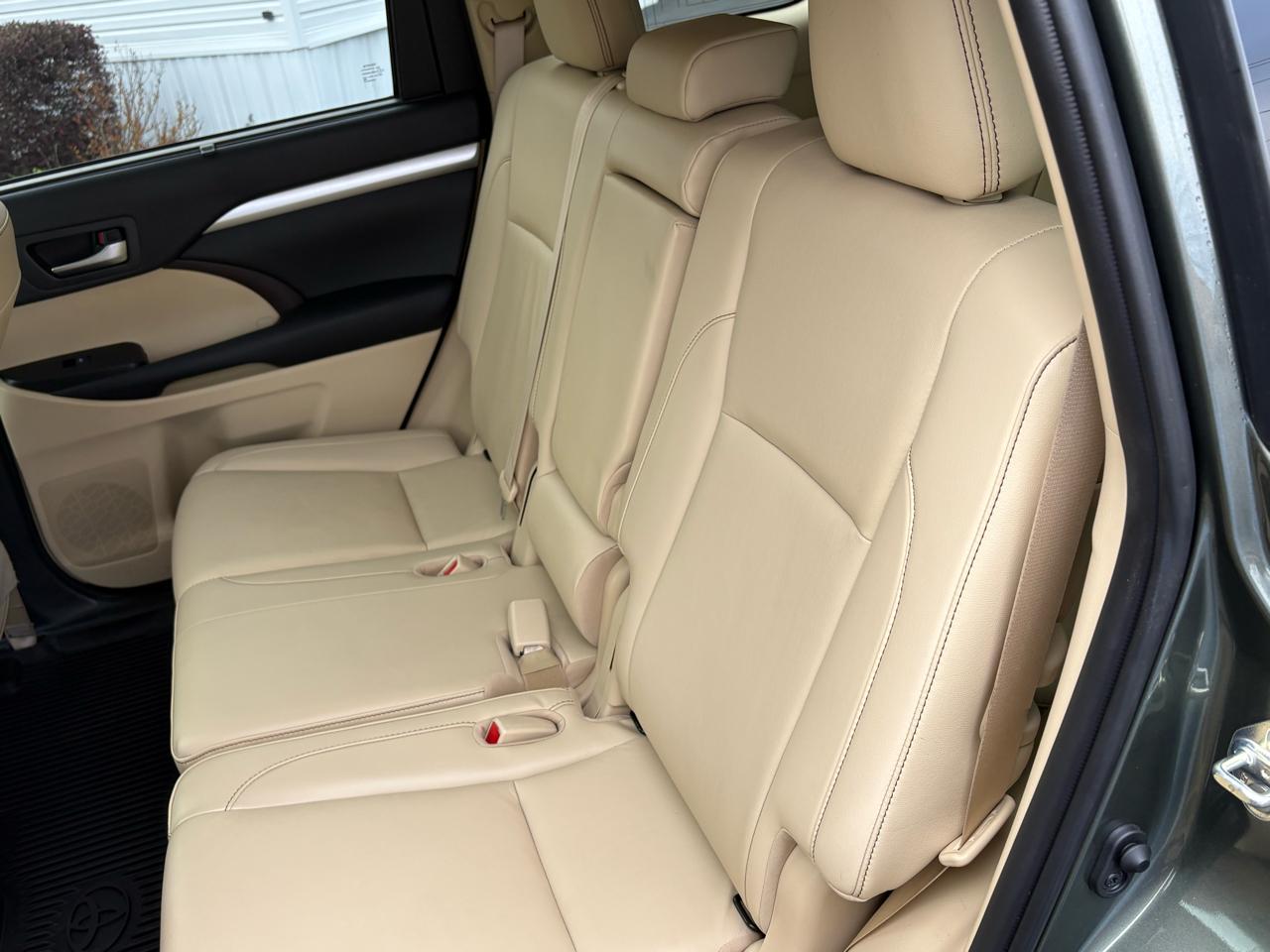 Toyota Highlander XLE FWD V6 2019