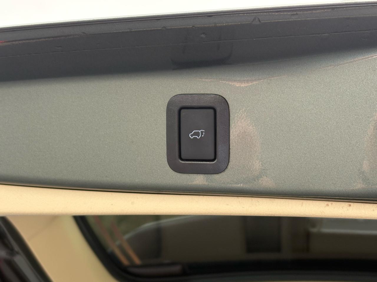 Toyota Highlander XLE FWD V6 2019