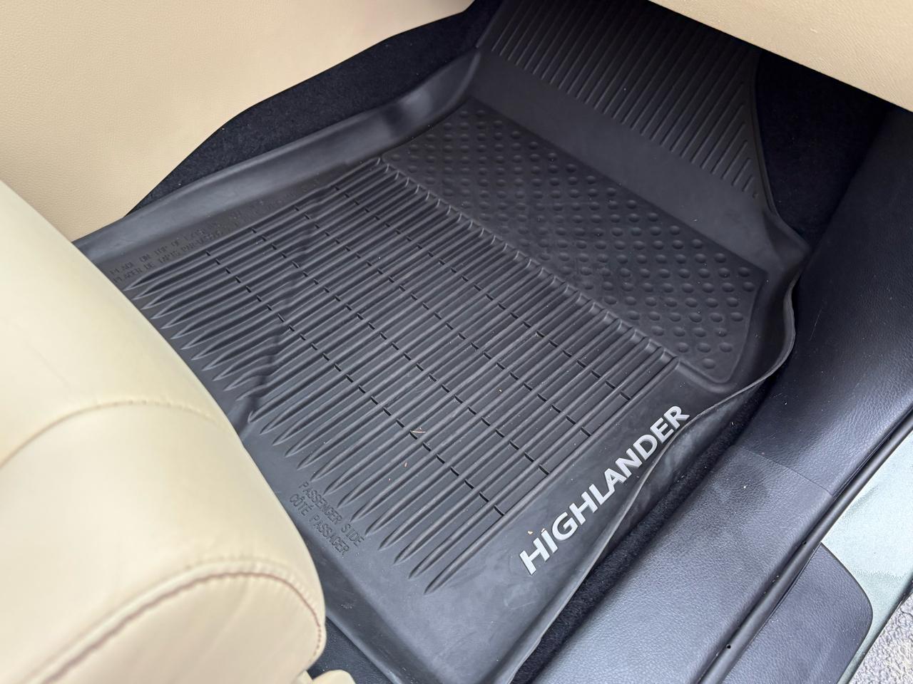 Toyota Highlander XLE FWD V6 2019