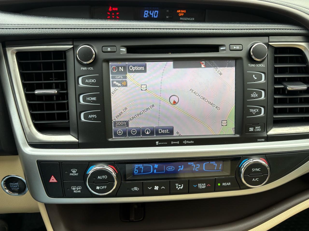 Toyota Highlander XLE FWD V6 2019