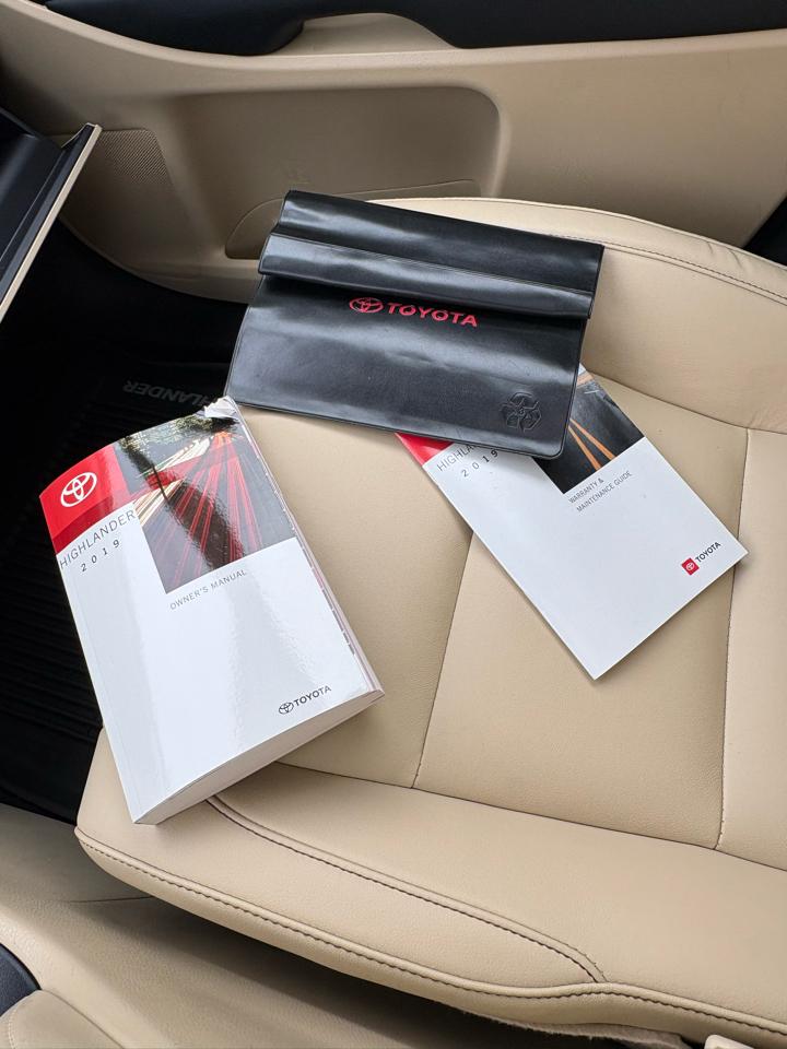 Toyota Highlander XLE FWD V6 2019