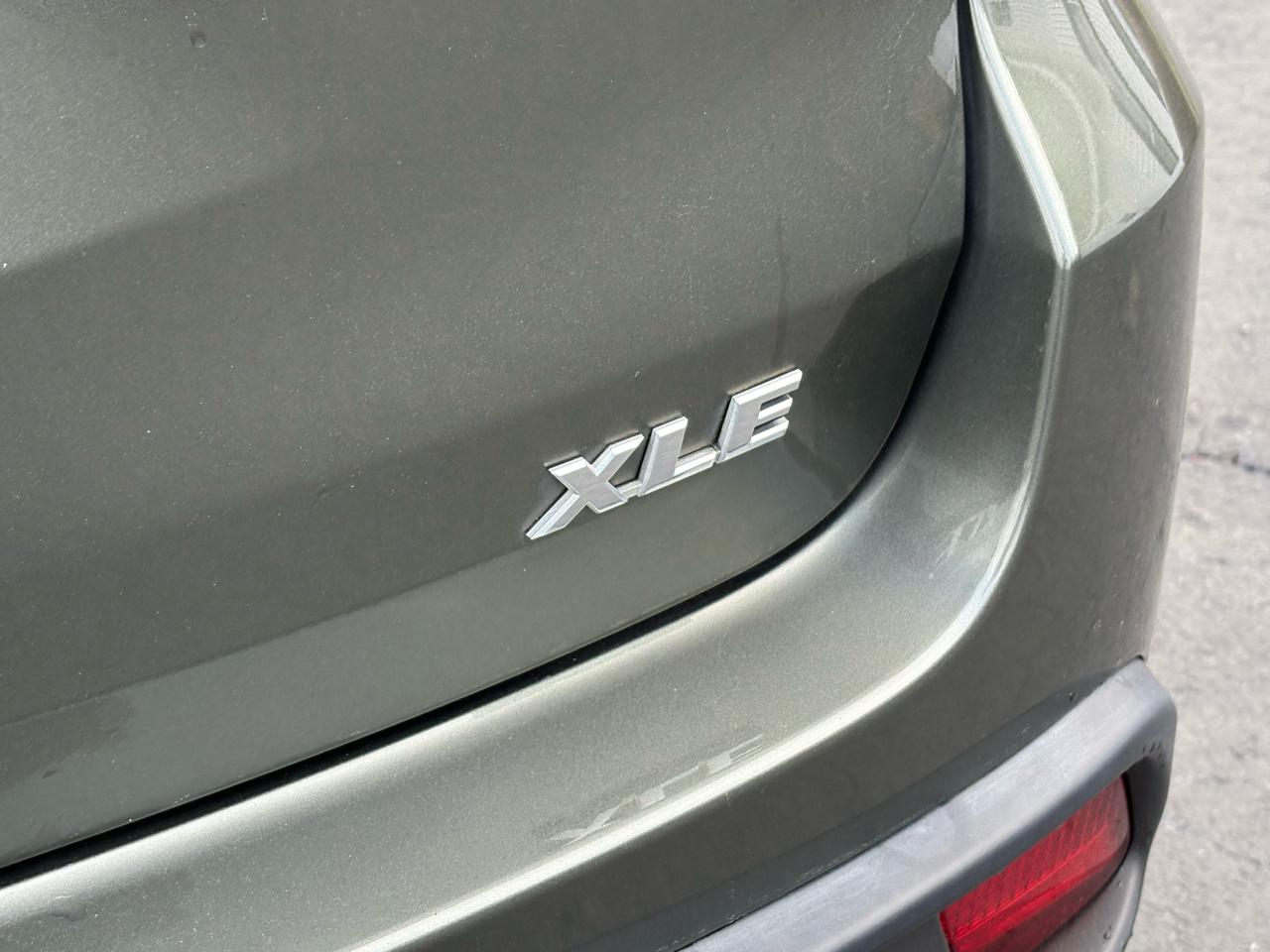 Toyota Highlander XLE FWD V6 2019