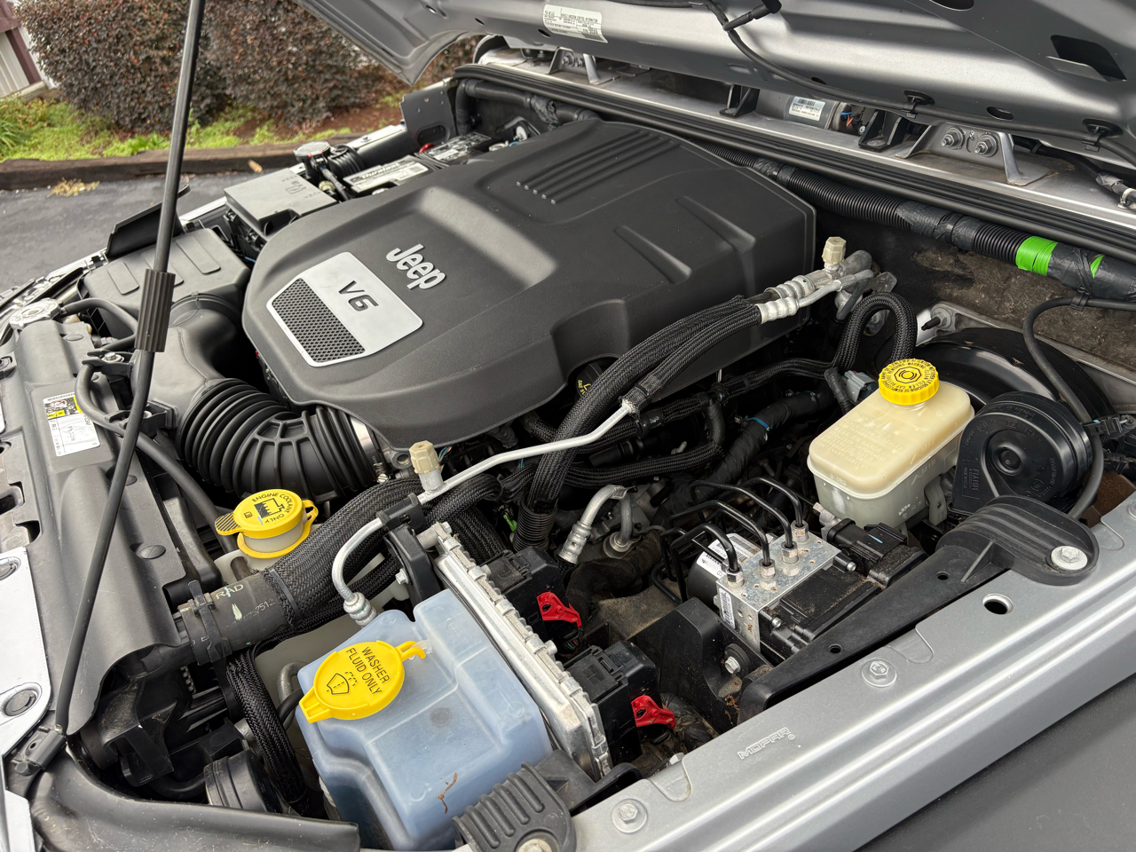 Jeep Wrangler Unlimited Sport 4WD 2016 Jeep Wrangler Unlimited Sport 4WD 2016