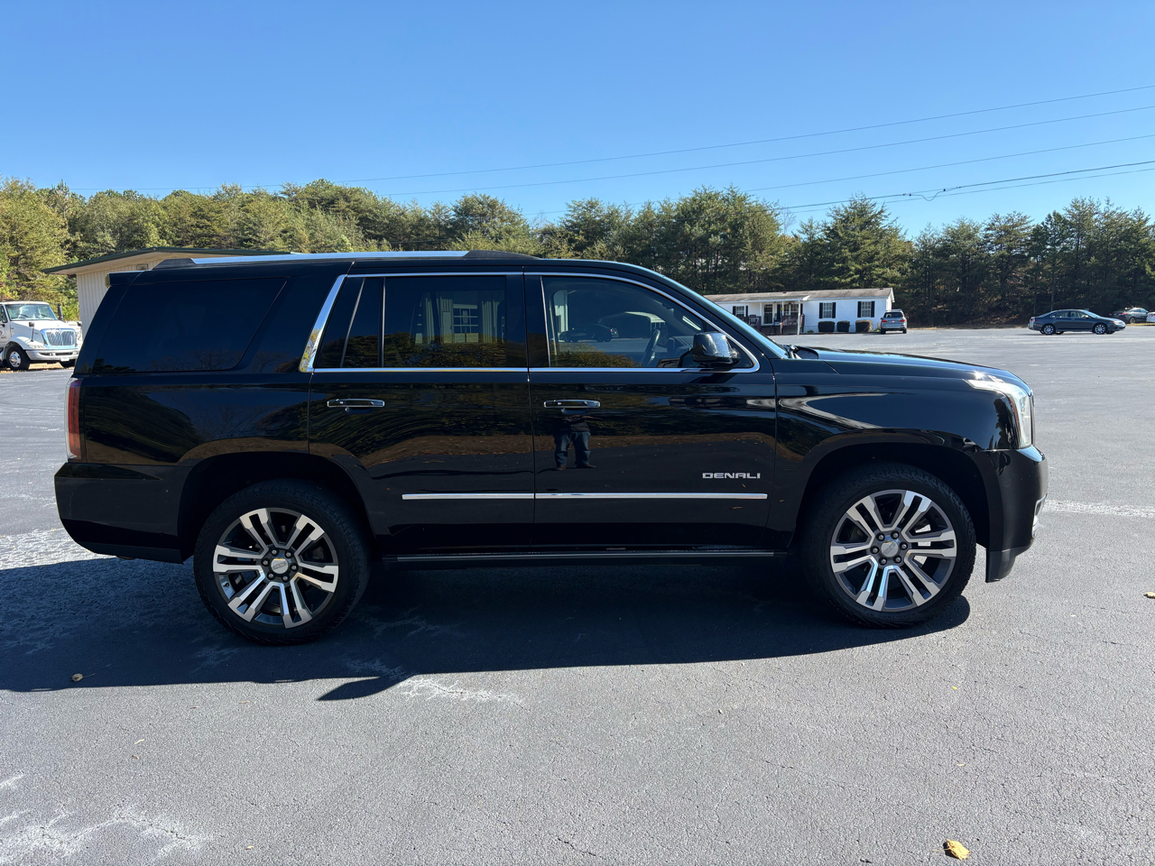 GMC Yukon Denali 4WD 2018 GMC Yukon Denali 4WD 2018