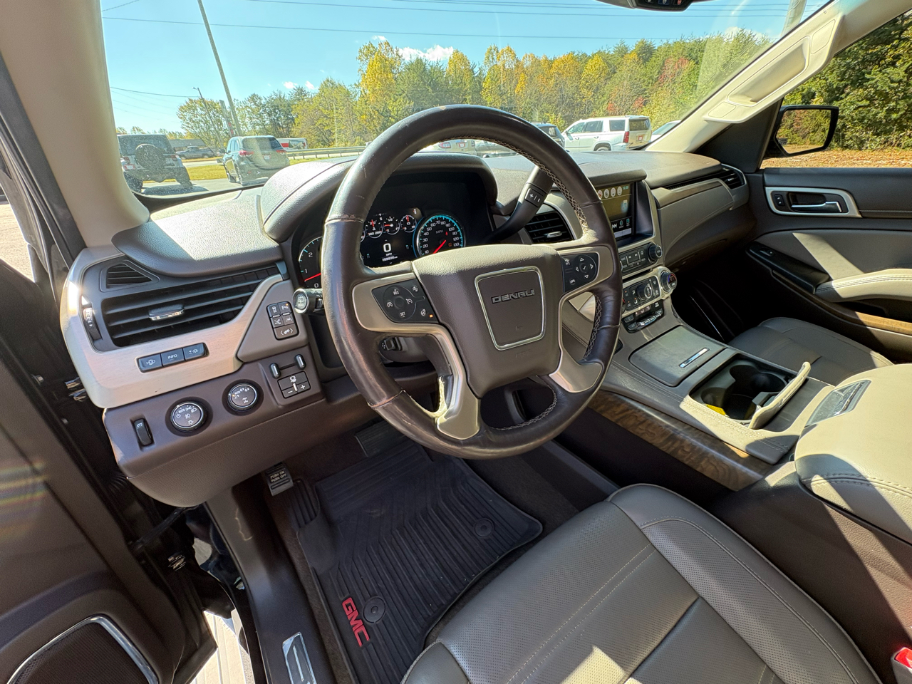 GMC Yukon Denali 4WD 2018 GMC Yukon Denali 4WD 2018