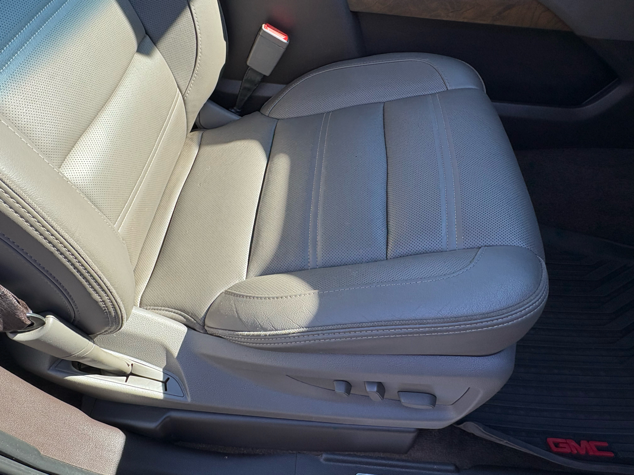 GMC Yukon Denali 4WD 2018 GMC Yukon Denali 4WD 2018