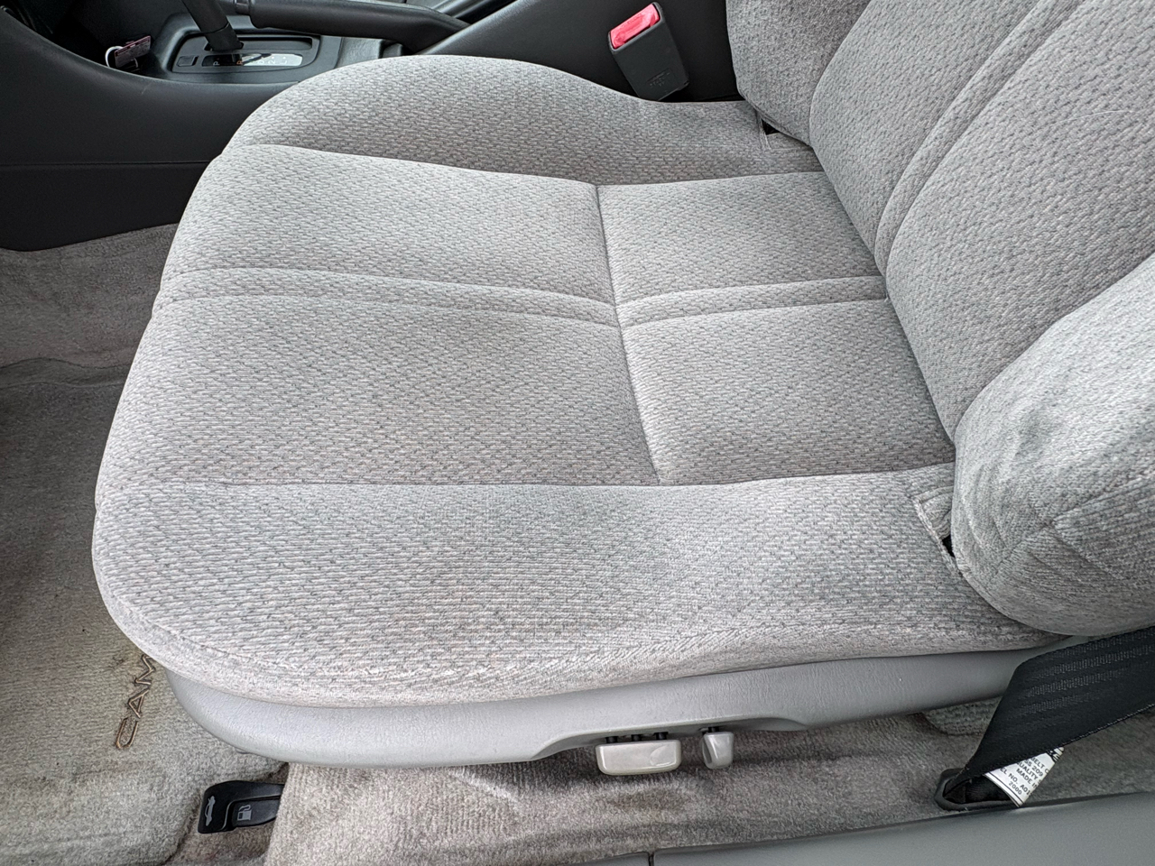 Toyota Camry LE 2000