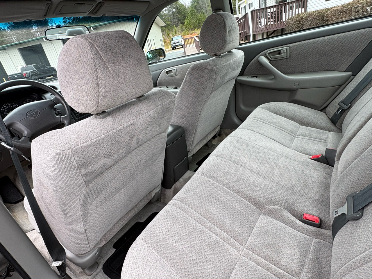 Toyota Camry LE 2000