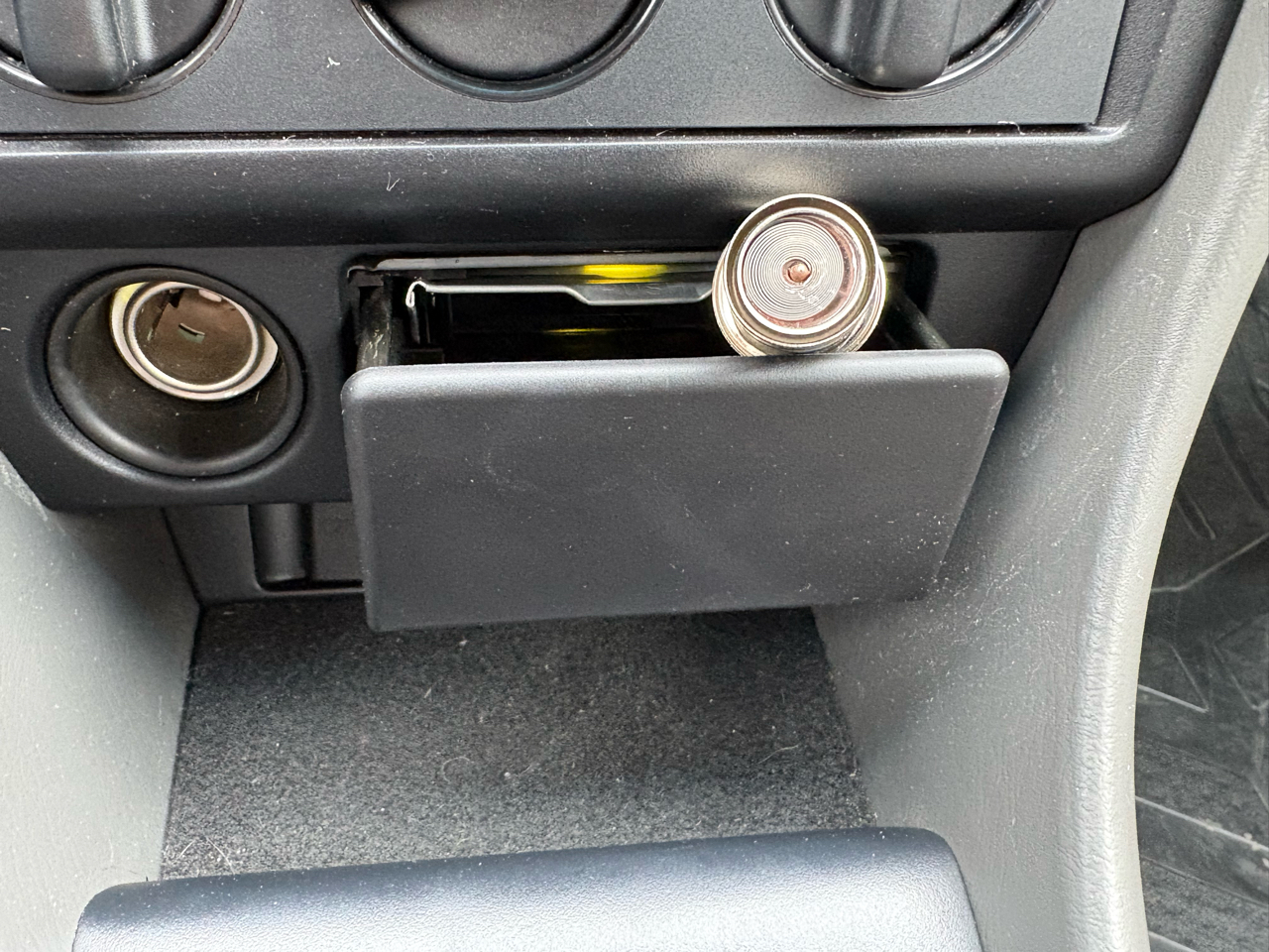 Toyota Camry LE 2000