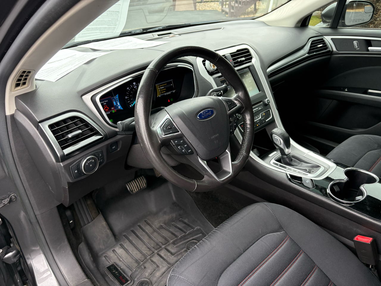 Ford Fusion Hybrid SE 2016