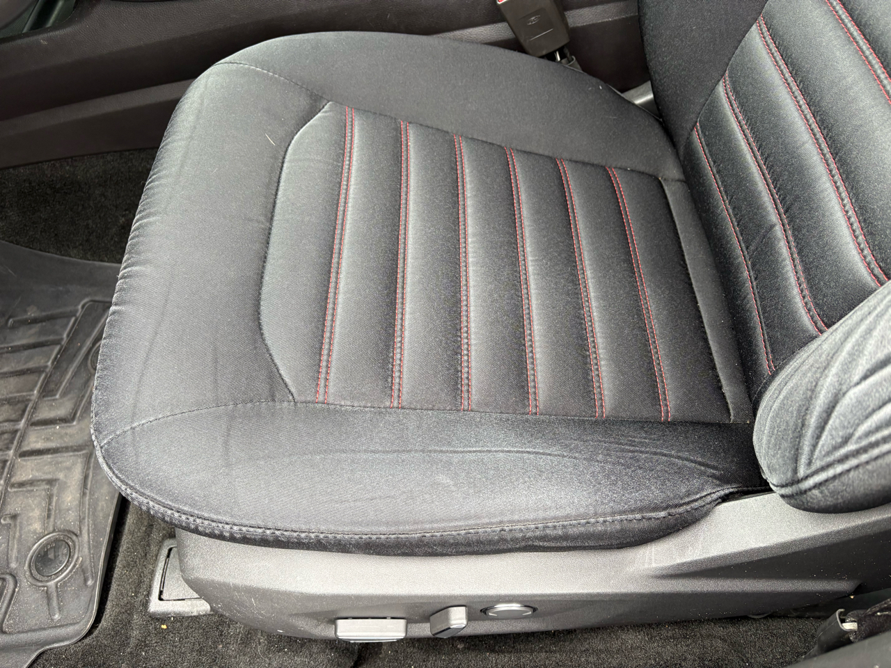 Ford Fusion Hybrid SE 2016