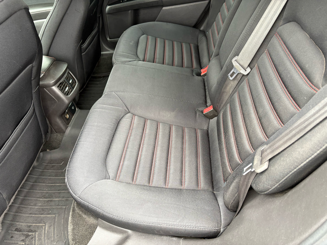 Ford Fusion Hybrid SE 2016