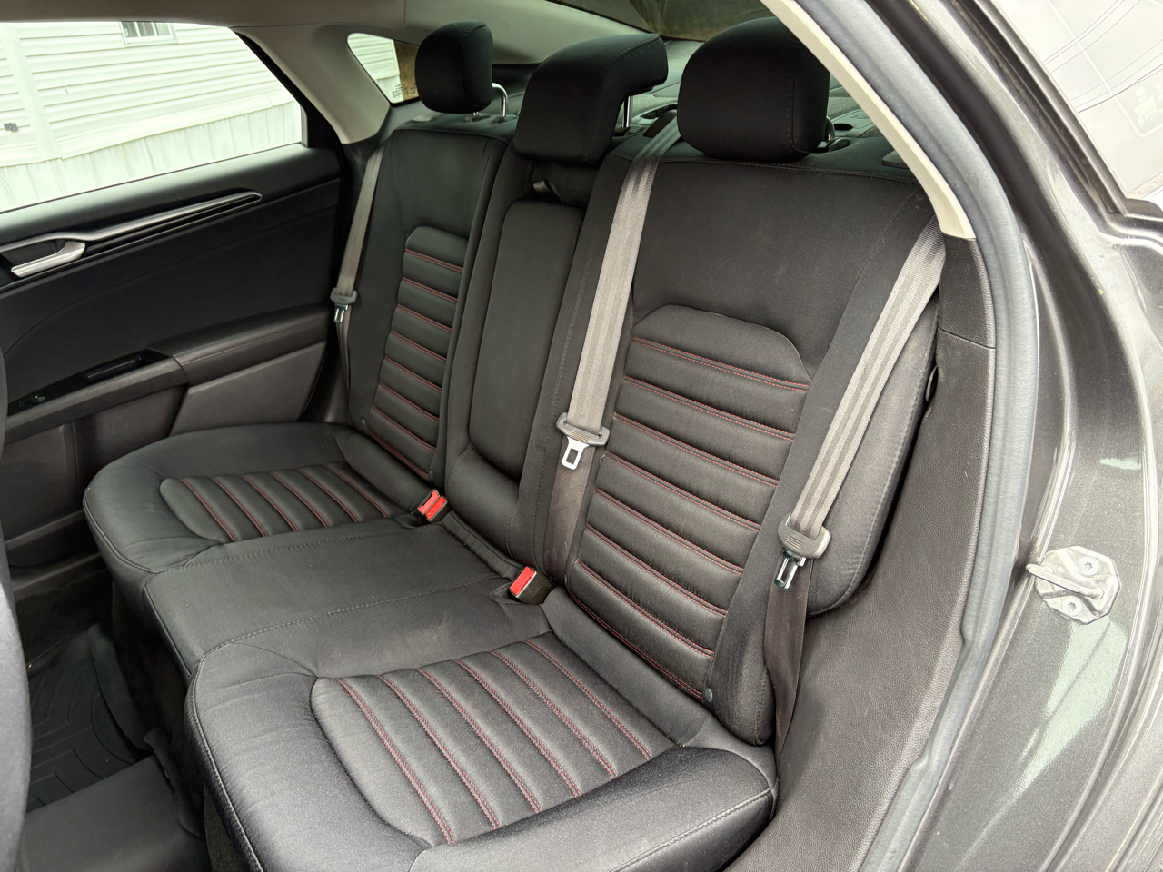 Ford Fusion Hybrid SE 2016