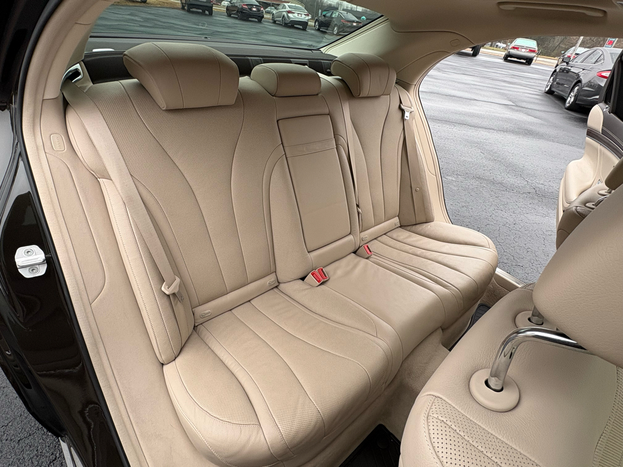 Mercedes-Benz S-Class S550 2015