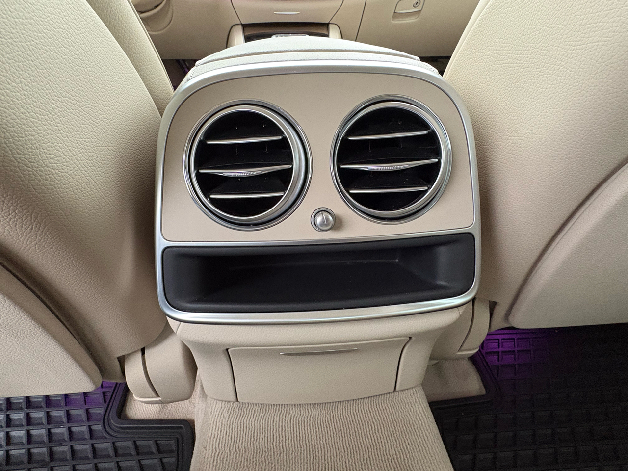 Mercedes-Benz S-Class S550 2015