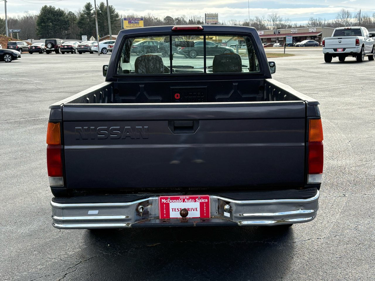 Nissan Pickup Reg. Cab 2WD 1995