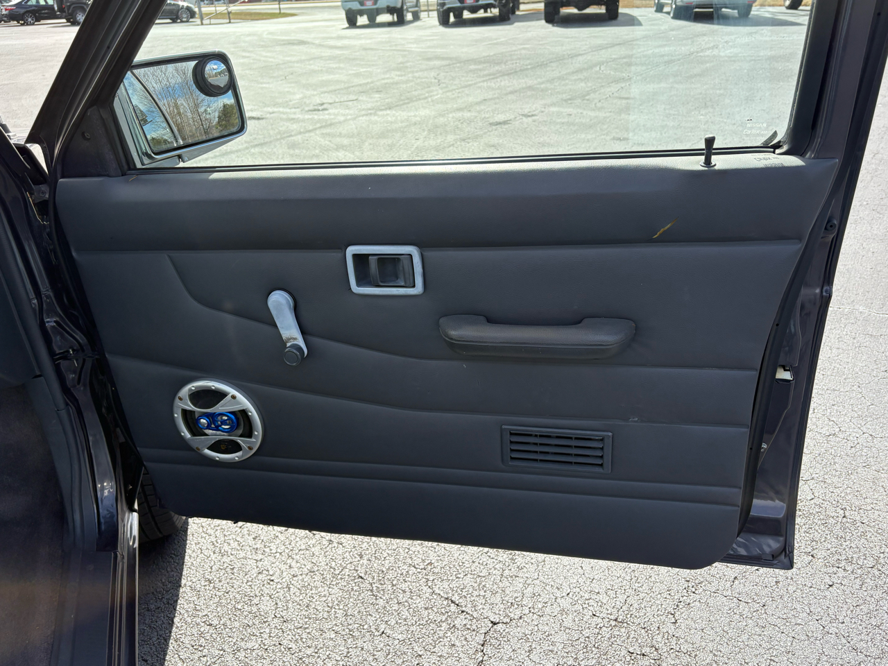 Nissan Pickup Reg. Cab 2WD 1995