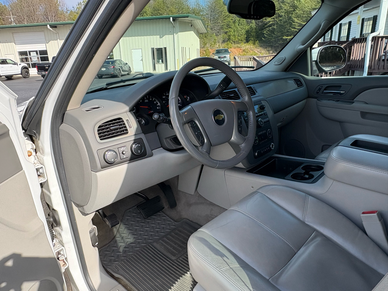 Chevrolet Tahoe  2011