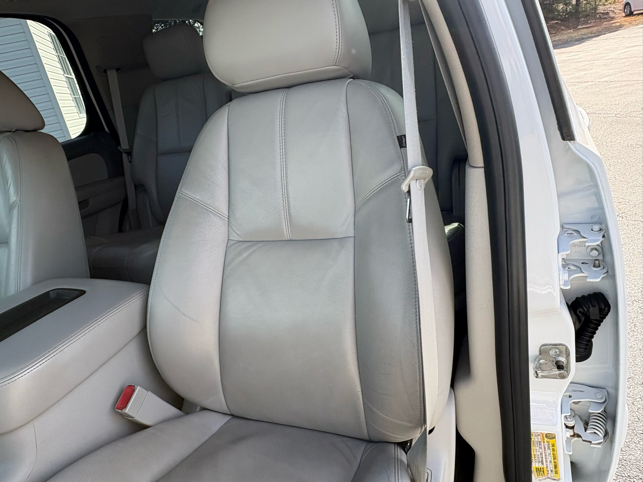 Chevrolet Tahoe  2011