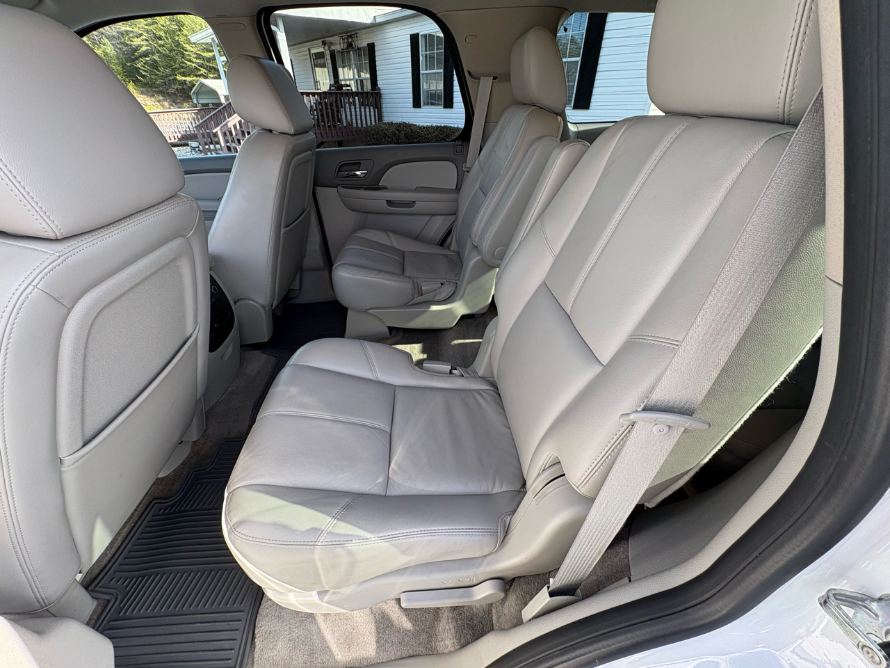 Chevrolet Tahoe  2011