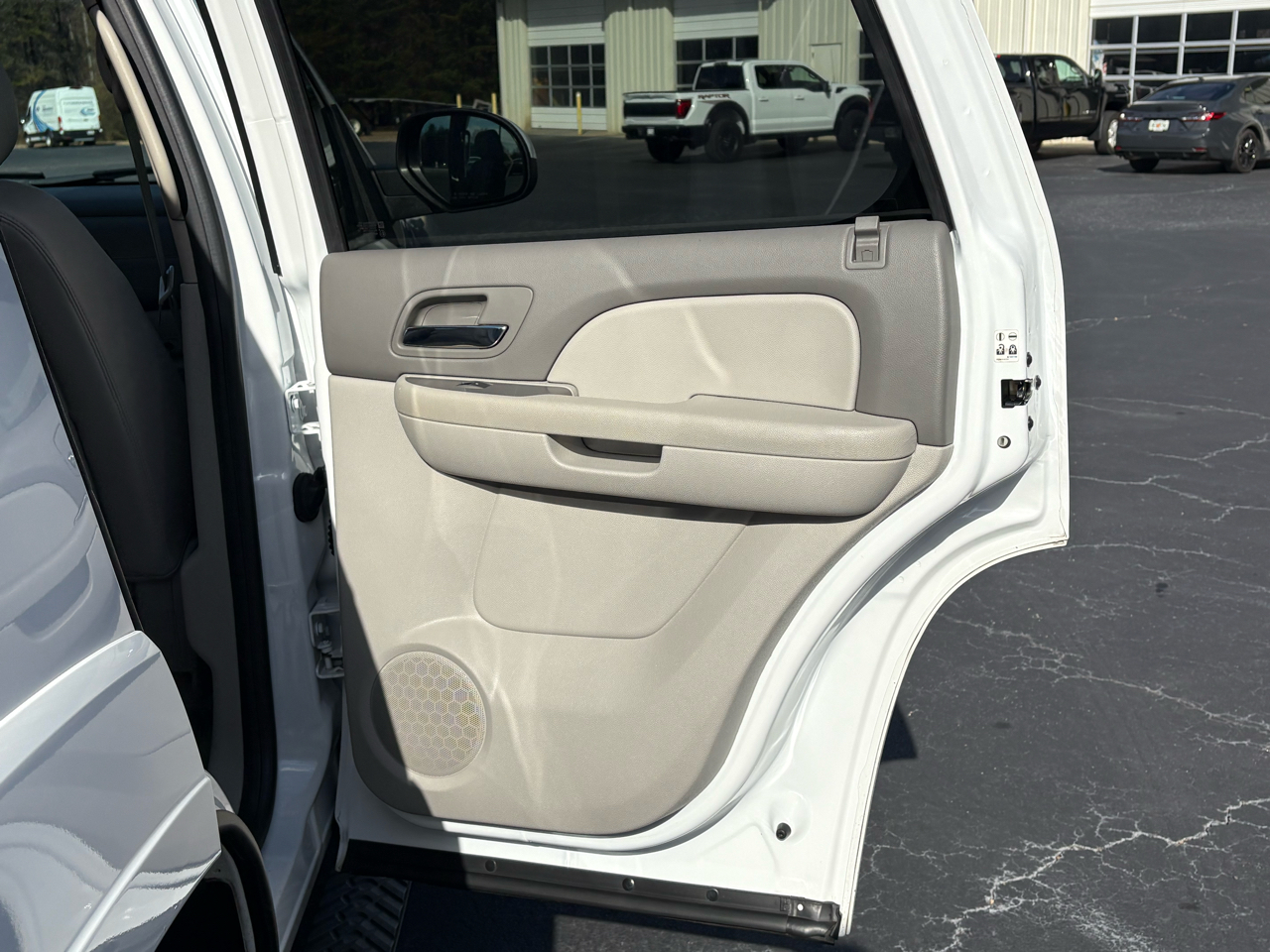 Chevrolet Tahoe  2011